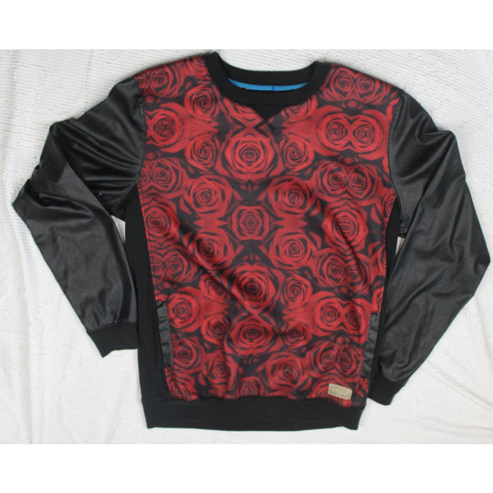 Authentic Entree LS Black red Roses crewneck Size XL